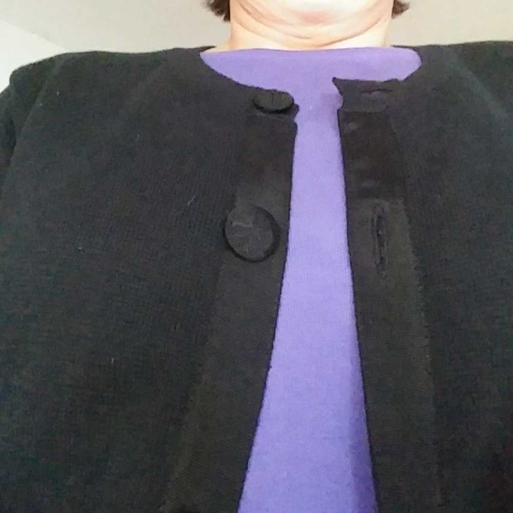 4/$25 Button down sweater - Picture 2 of 6